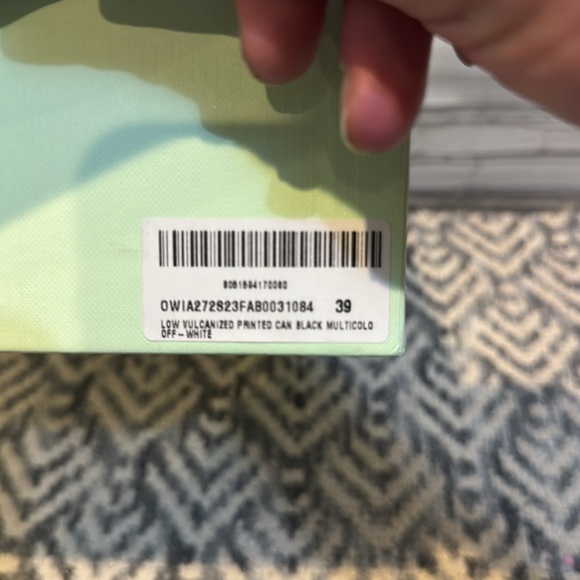 Women’s Off-White Low-Volcanized Printed Canvas NWT Sneakers - Picture 5 of 15